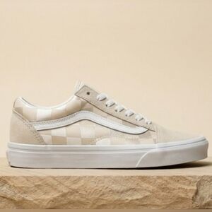 NEW! Vans Cream Checkered Old Skool Sneakers Sz 7.5 NWT